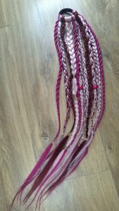 Luxe handgemaakte festival vlechten op elastiek | fuchsia roze, licht roze en bordeaux